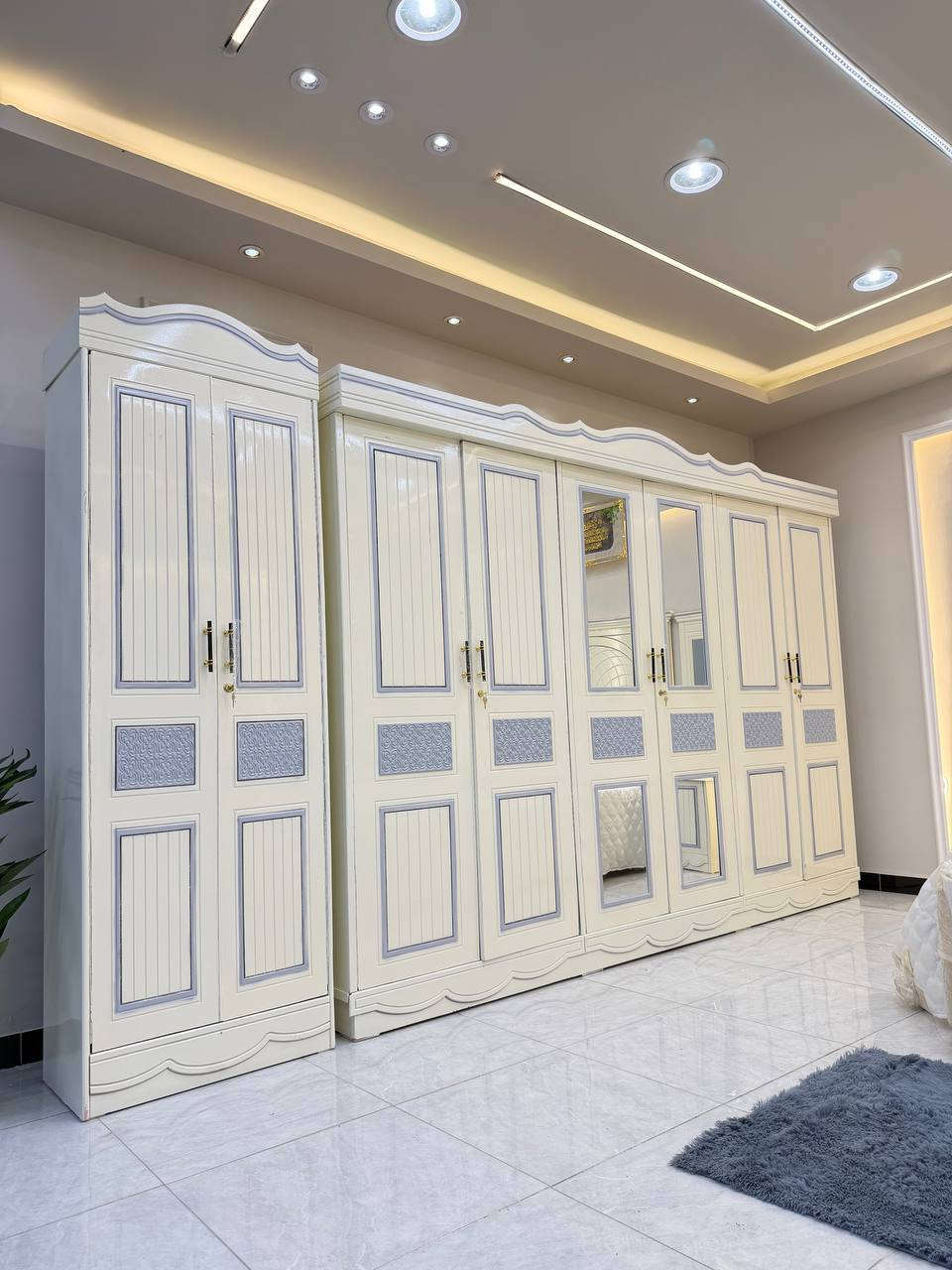 🔅تفاصيل الغرفة المرمري  ....

خارج ٤ملم ام دي اف 🔺
وداخل معاكس ٣ملم 
صبغ حراري  درجة اولى 

عدد القطع  ٧ قطع 😍
🔺1 //جرباية  قياس  ١٦٠ × ٢٠٠ 
🔺//ميز جانبي ايسر قياس ٥٠
🔺2// وميز  جانبي  قياس ٥٠
🔺3// زاوية ارتفاع مترين عرض ٨٠
🔺4// وميز بلازمه  
🔺5//وميز مراية ارتفاع مترين عرض ١٢٠
🔺6// وكنتور ٦ باب  ارتفاع مترين و١٥ طول ٣ متر و١٥

القطعه الثامنة حسب الطلب شازلون
شازلون 
شازلون مخزن 
يوجد توصيل لجميع المحافظات


**إذا كنت صاحب هذا الإعلان وتريد حذفه لأي سبب، رجاءا أرسل رسالة إلى الدعم الفني**