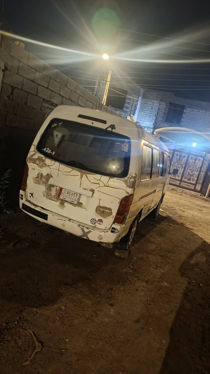 السلام عليكم جنبي اج وان للبيع رقم بصره حره مكينه كير اكسل بل جيس السياره رايدلها ترتيب مكاني بصره السعر 37 وبيها مجال رجائن المو شراي لا يكسر بل سياره رقم ***********
