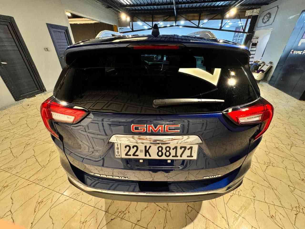 جمسي تيران SLT 2022
رقم أربيل تحويل مباشر 
عداد المسافه : 67 الف mill
حجم المحرك : 4 سلندر 1500 تيربو 
الضرر : جاملغ امامي يسار تبديل وصبغ 
بدون دواخل ايرباك دركه طاك ومصلح سستم

المواصفات SLT فول عدا البانوراما 
داتو شو - كامرات 360 
بصمة تشغيل وابواب تشغيل عن بعد 
رادار مانع تصادم امامي جانبي خلفي 
تبريد قطعتين - صندوق كهرباء - فور ويل 
حساس خلفي - مقاعد جلد تحكم وكهرباء
مقاعد تدفئه تبريد - تدفئه ستيرن 
السياره ضررها بسيط وجاهزه بدون نقص 
السعر 188 ورقه قابل لتفاوض 
*********** مهندس حسين  
كربلاء / حي الحسين 
شركة_المتحدة_لمزادات_السيارات_وقطع_الغيار كربلاء, العراق
