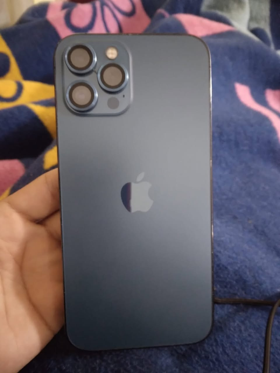 ايفون ١٢ ابرو ماكس امبدل شاشه وكاله و بطاريه جهاز كل عيب مابي مكان ديالى مقداديه شراي تعال وتساب ***********
