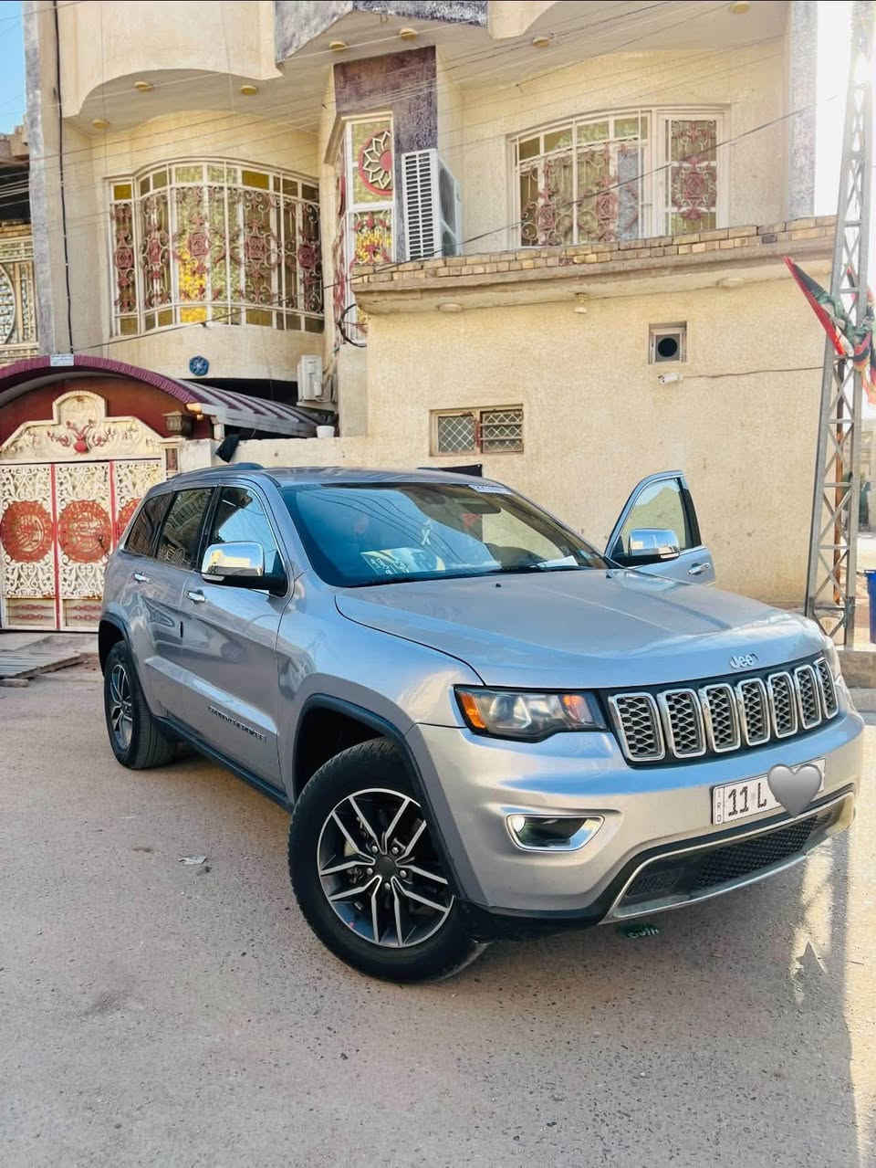 يالله جيب لاريدو 2019 فول مواصفات ماعده الفتحه رقم بغداد تحويل مباشر حادثها جاملغ وبنيد+بيبان ثنين كلير بدون حادث شرط فقط رش كلير ماشيه 105 السياره جديده حيل ب معنئ الكلمه محرك 6(3600) مكانها ميسان العماره__دور النفط للاستفسار الاتصال ***********
