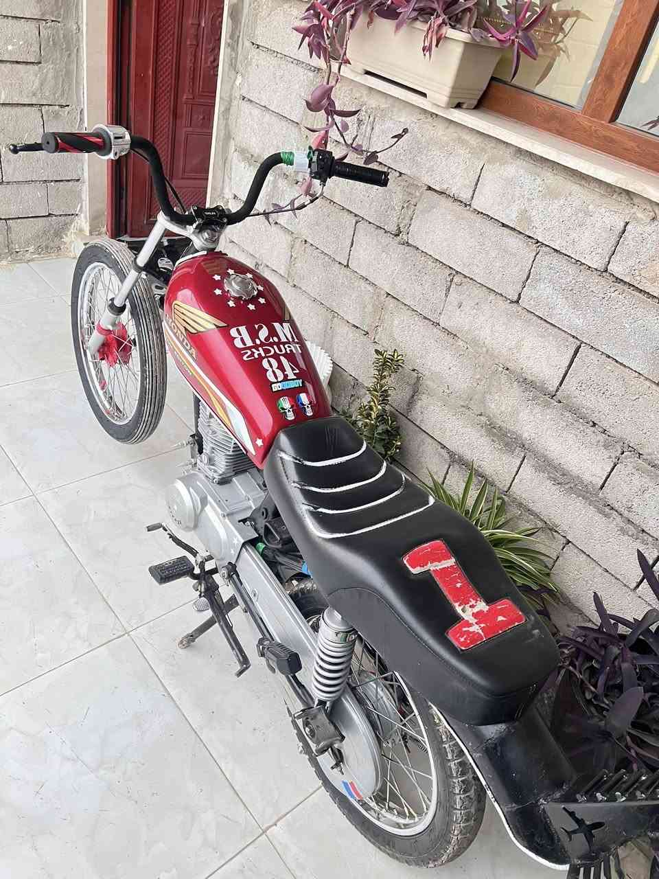 السلام عليكم خواتي عندي دراجه 4كير انتس موديل25 شاصي تايكر24 منفيست بي مفتوح فقط كور مره واحد شراي خاص


**إذا كنت صاحب هذا الإعلان وتريد حذفه لأي سبب، رجاءا أرسل رسالة إلى الدعم الفني**