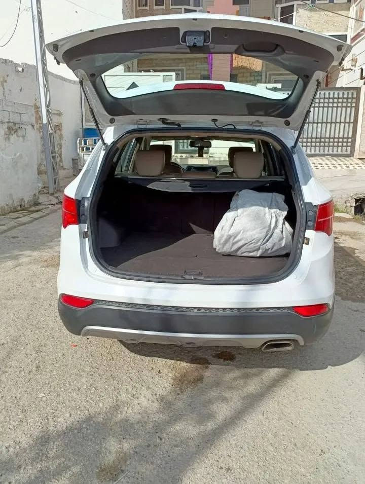 السلام عليكم سنتافي 14 نضيفه وارد امريكي حادثها بابين وربع جاملغ صبغ بدون دواخل السياره باسمي رايدها 145 كير محرك حداديه تخم تاير كامله السياره


**إذا كنت صاحب هذا الإعلان وتريد حذفه لأي سبب، رجاءا أرسل رسالة إلى الدعم الفني**