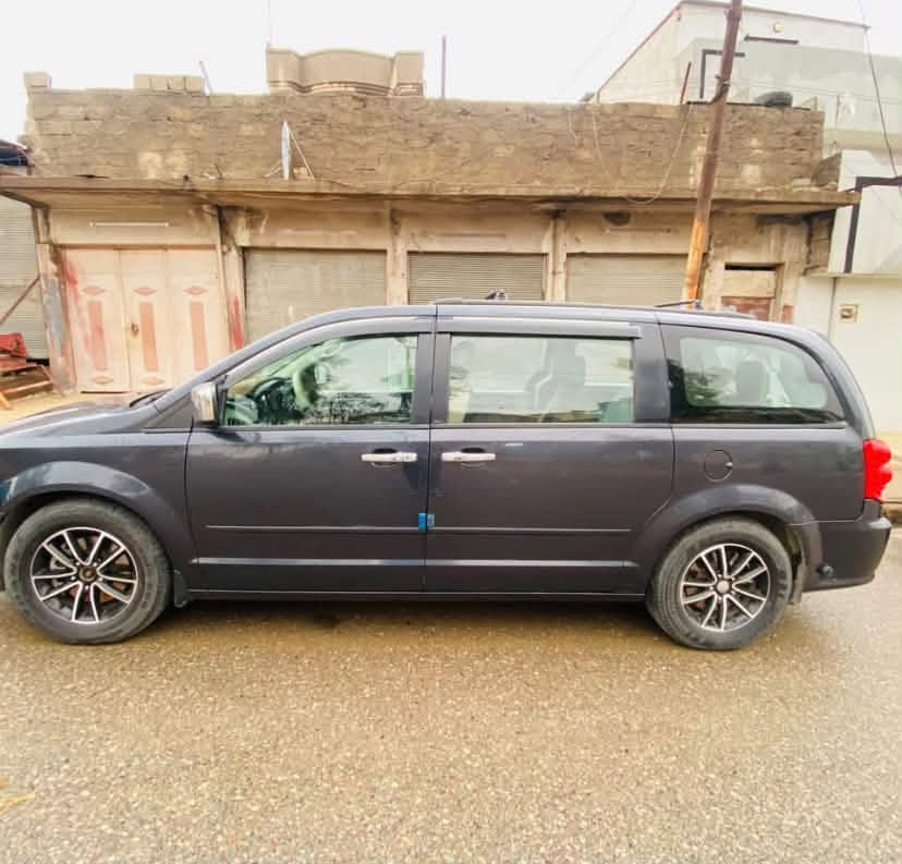 السلام عليكم شلونكم حبايب دوج كرفان
sxt 3600 2014 موديل
سياره جاهزه كير ومكينه مكفولات تبريد ثلاث قطع ثلج صدر امامي وخلفي جديد تخم تاير جديد تشغيل عن بعد الكهربائيات شغاله سياره حلوه ومثل ما موضح عدكم بسونار السياره بدون دواخل شرط السونار منظومه غاز بيها 80 رقم بغداد الدولي بأسمي تحويل مباشر مكاني موصل السعر 145 اي استفسار رقم الهاتف
*********** الكورك ***********
