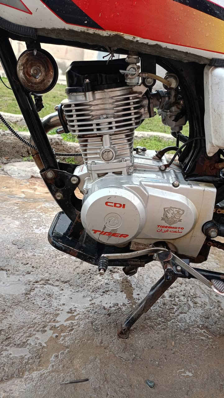 تايكر 2020 وزن ثقيل كهربائيات كلها شغاله 
كلجات جدد دشبول جديد باتري جديد ويل جديد
هندر واحد السعر 425 بي مجال حك الجيه 
***********
