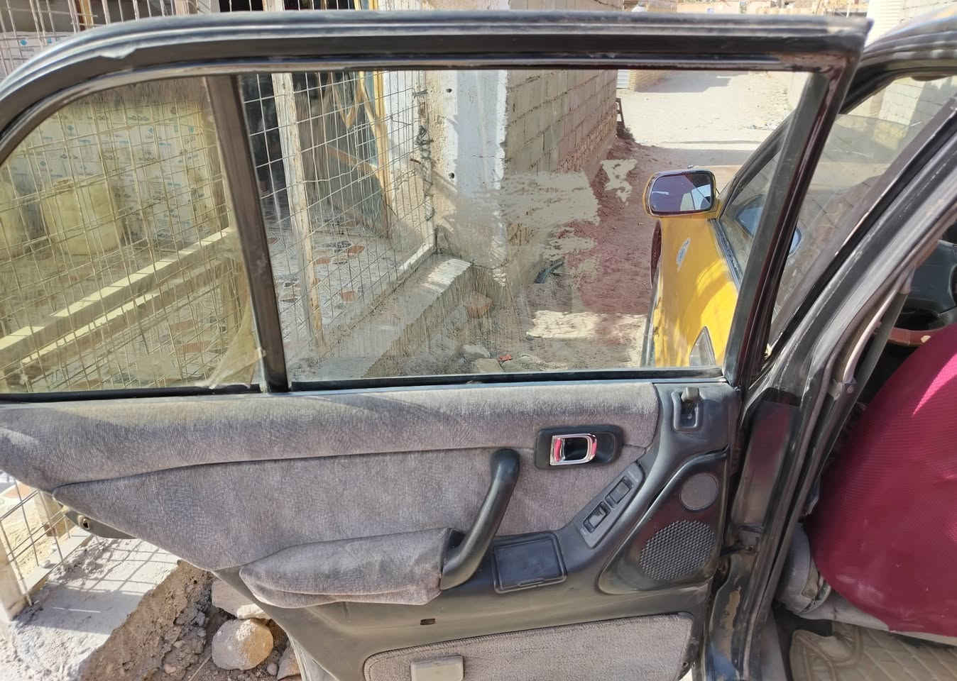 السلام عليكم سيار لبيع ارنب طويل موديل 2000 محرك ففتي وكير مكفول سياره السعر 28 بي مجال    الناصريه السوق الشيوخ رقم ***********
