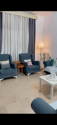 قنفة 7مقاعد • قابل تصير سرير • نظيف