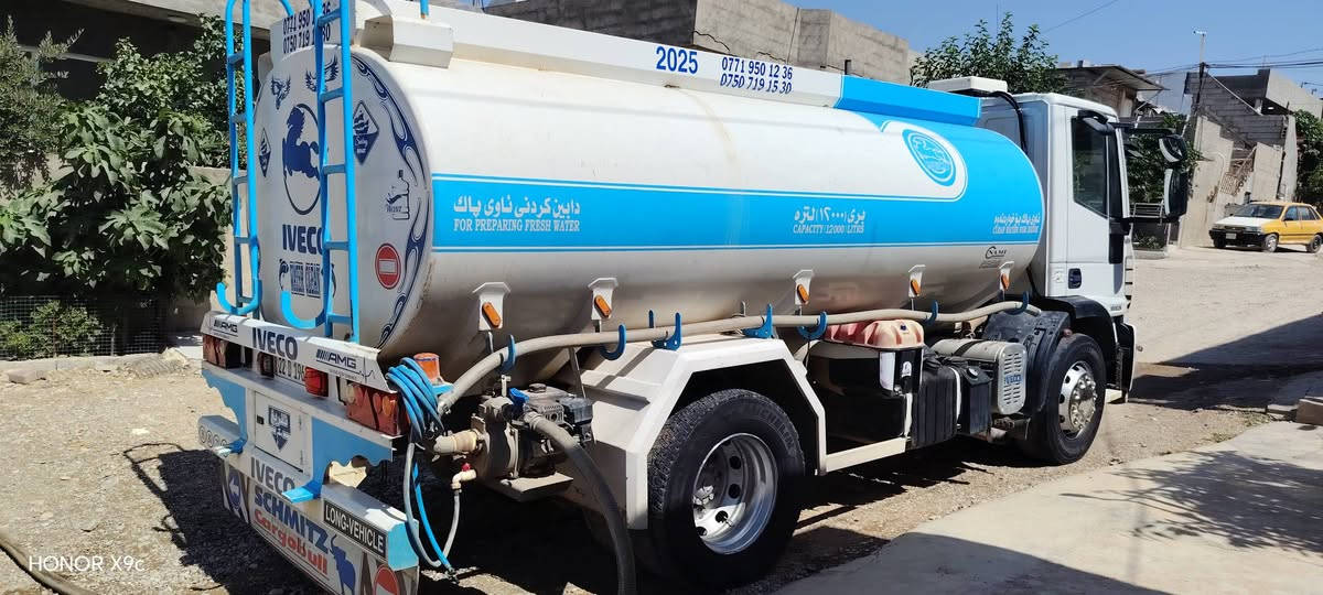 الافیکۆ2009انجیکتر سپلیت  رە قە مو سە نە وی تازە بە ناوی خۆمە وە یە 12000لیتر سیعر160مە جال***********
