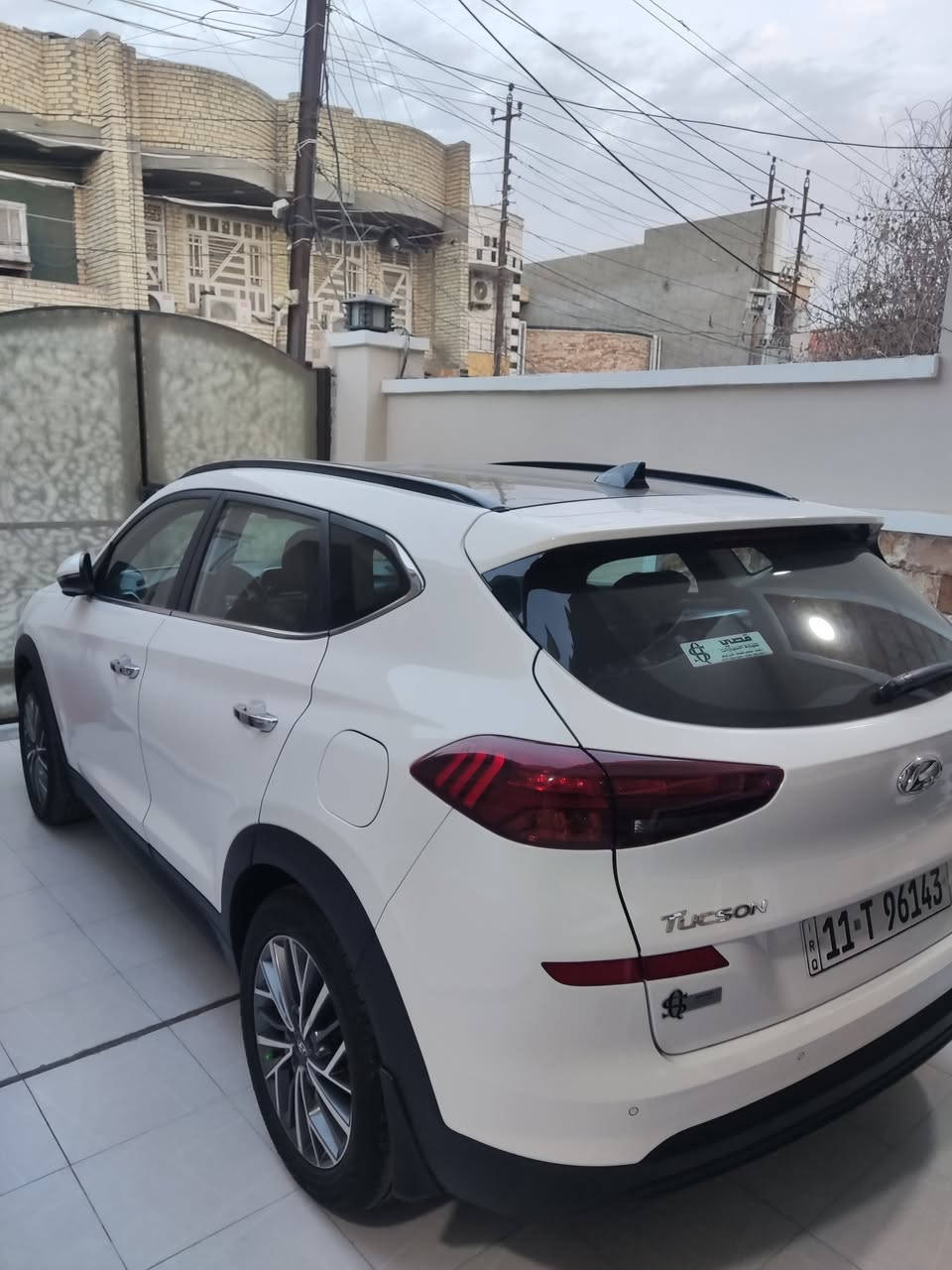 السلام عليكم
توكسان2019 خليجي فول واحد عل واحد مال كاصد 
ماشيه 66 ألف 
مكينة 2000 دوش 
بصمه تشغيل 
بصمه ابواب 
داخل بيجي
شاشه كامره 
تحكم ستيرن 
حساس خلفي أمامي 
مقاعد كهرباء 2
شاحن وإير لس 
تبريد أمامي خلفي 
كامره خلفيه 
مري شفط 
اشاير بلمري 
ترحيب على بعد 
لد خلفي 
ويل كب 
بنوراما
خمس عدسات 
السياره بيه دعاميه امامي صبغ وبيه جاملغ امامي بارد 4اصابع فقط والباقي مكفوله 
السعر 193ورقه وبيه مجال 
تليفون ***********
