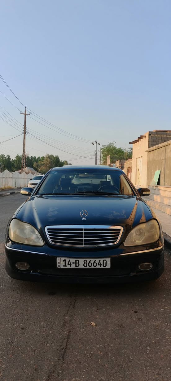 مارسدس غواصة S320 الباب الطويل 
فول فول مواصفات
ماشية (130000) فقط
كامرة رجوع خلفية
حساسات
قداحات كل المقاعد
فتخة سقف
ستيرن كهربائي
مرايات وانارة خاصة للركاب الخلفيين
مقاعد جلد بلاد
تبريد مقاعد خلفية
دبل جام عزل صوتي
تعلية ونتصية للسيارة
نضام تعليق تتحكم بي بكيفك تعلي السيارة تنصيها
مطفئتين تحن مقاعد ركاب الصف الاول
انارة خلفية لجوس الرجلين للصف الثلني
تجوات رئس متحركات كهربائيا للمقاعد الامامية
تجوات خلفية كهربائية
٤ وضعيات كراسي
كراسي مريحة جدا
نضام تعليق من الافضل بلسيارات
حدادة 100٪
مكينة وكير 100٪
رقم بصرة انجليزي
السيارة بعد بيها مواصفات خير من الله

السيارة عوزها بس بوليش لان عليها تغليف والتغليف مجورد
اما من باقي النواخية السيارة جاهزة من كلشي
وبلواقع احلى بهواي من الصور
ومحرك ٦ سلندر مرغوب

مكاني بصرة
السعر 125 بلااش على هاي النضافة 
*********** البصرة, العراق
