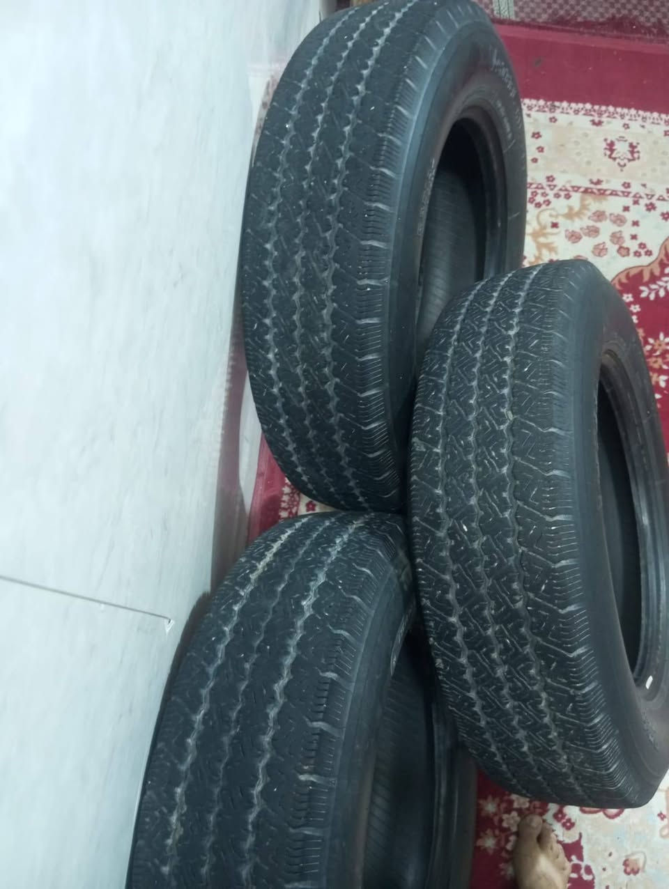 السلام عليكم تايرات كوستر برجستون استخدام قليل  السعر ٢٥٠ للأستفسار الأتصال على الرقم *********** العنوان بابل حي الأكرمين
