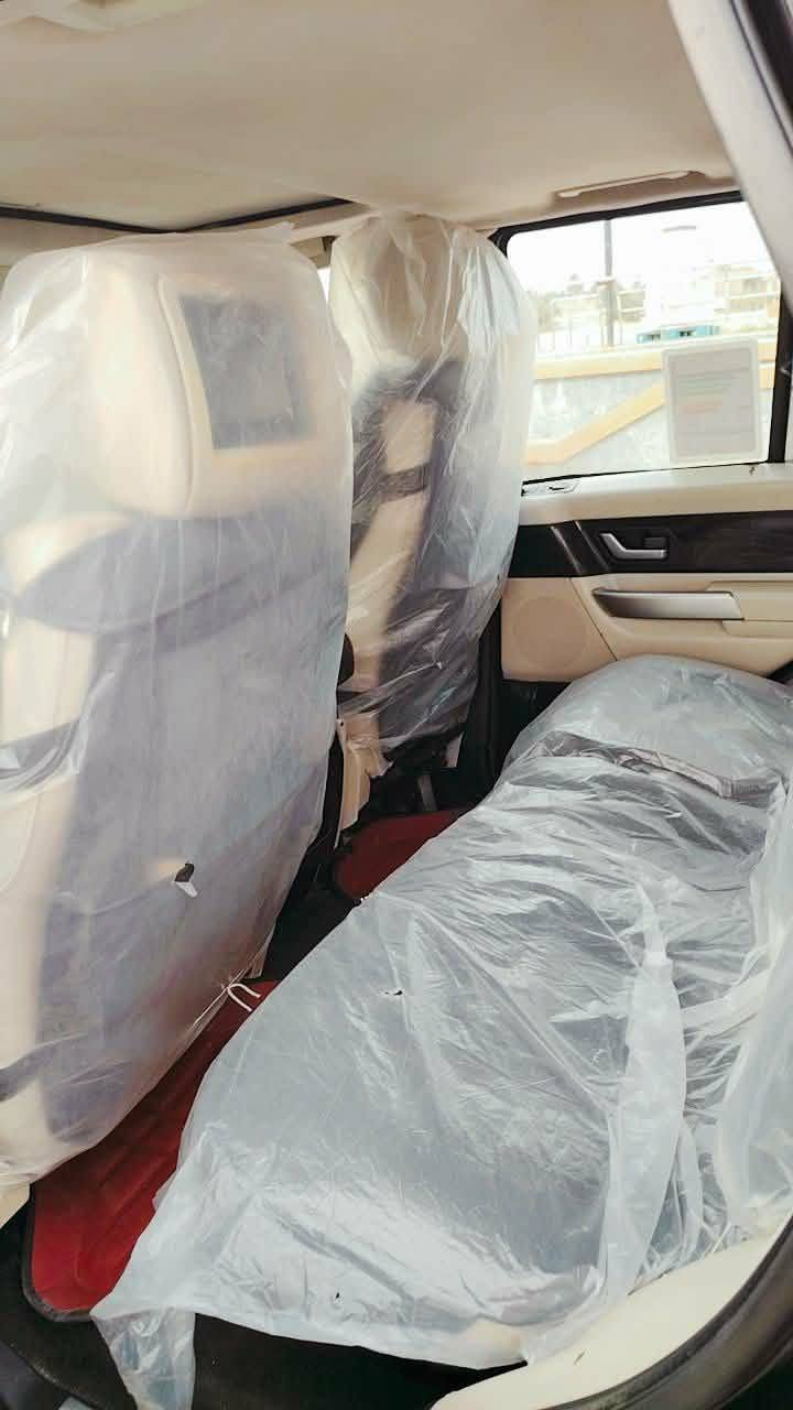 تحية طيبة رانج روفر 2009 سبورت محرك سوبر جديد بمعنئ الكلمة وبي انطلاقة مخيفة محور دبل ولوي  سستم صوت  كراسي كهرباء  تبريد ثلج ومواصفات السوبر ما تخلص  كراسي جلد حساس أمامي وخلفي لايت زنون عدسة دوار وي الستيرن داخل بيجي بعدة زيرو فتحة سقف  سيارة كفالة عامة عدا البنيد صبغ الباقي كفالة خليجي السيارة 
شرط 200 تك ايد سيارة نضيفة  سعرهة 135 وبيهة مجال شي بسيط العنوان النجف الاشرف التصال  ***********   وترهم مراوس
