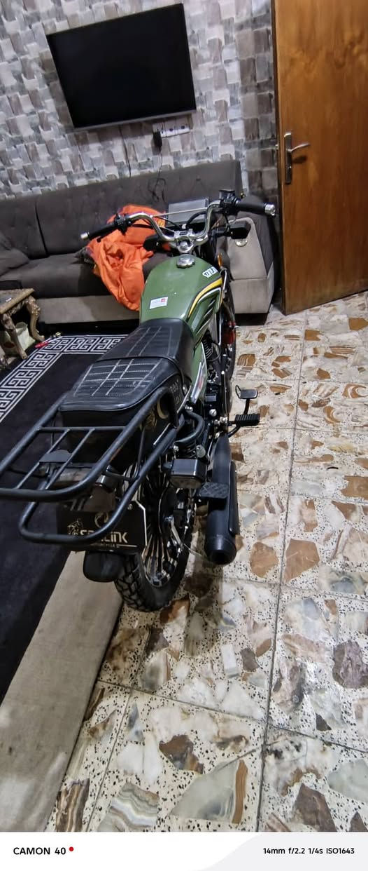 السلام عليكم سولنك 5 كير الدراجه جديده كله شغال اي نقص مابيهة السعر 800 وبيهة مجال مكاني بغداد مدينه الصدر *********** واتساب او اتصال
