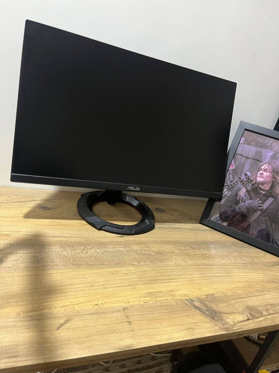 شاشه asus للبيع سعر 145

يوجد توصيل 
ملاحظه الشاشه بيه خط صغير ما ياثر ولا يبين تصليحه 10لو اقل


**إذا كنت صاحب هذا الإعلان وتريد حذفه لأي سبب، رجاءا أرسل رسالة إلى الدعم الفني**