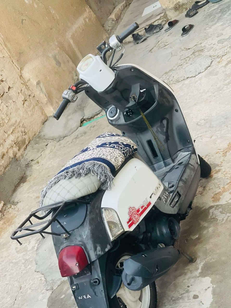 سلام عليكم للبيع بوليسي
محرك ناعم مابي لاتبخير ولاتنيص
دراجه شلعه ومعدل كلش حلو
مابيه اي نقص جاهزه الدراجه 
مكاني كربلاء حي العامل 
السعر 750 وبيه مجال 
الاتصال 
***********
