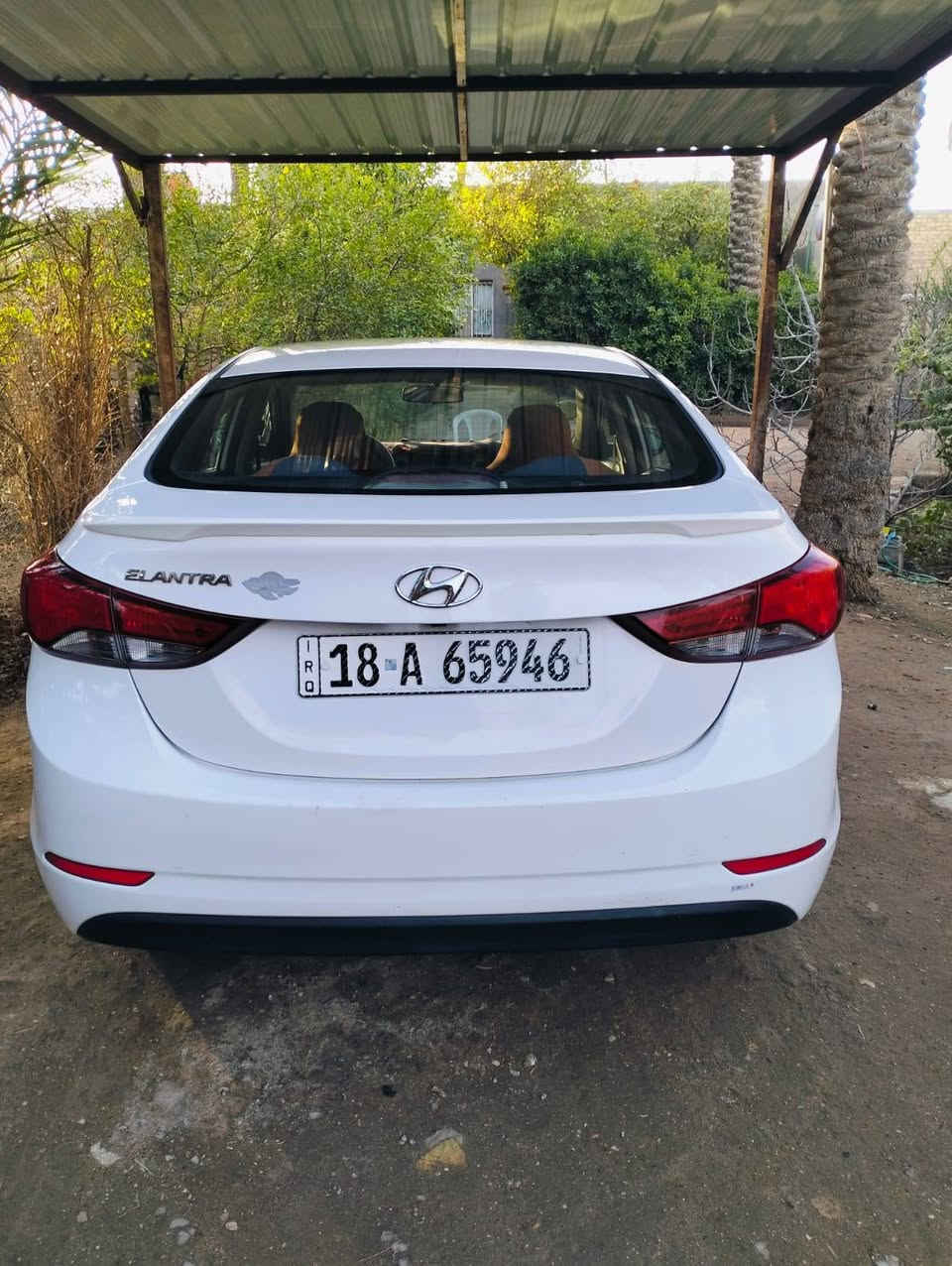 سلام عليكم النترا 2015 خليجي
رقم بابل الرقم الجديد 
فول مواصفات /فتحه/اشاير مري /مري شفط/داخل صاج /شاشه/كامره خلفيه /محرك 1800
كير مكينه كفاله 
صدر امامي خلفي تبريد تخم تاير جديد 
سياره نضيفه ماشيه 130
بيه  قطعتين فقط رش لا فتح ولا معجون بدون دواخل الباب الخلفي والجاملغ الأمامي 
السعر 128مكان كربلاء ***********
