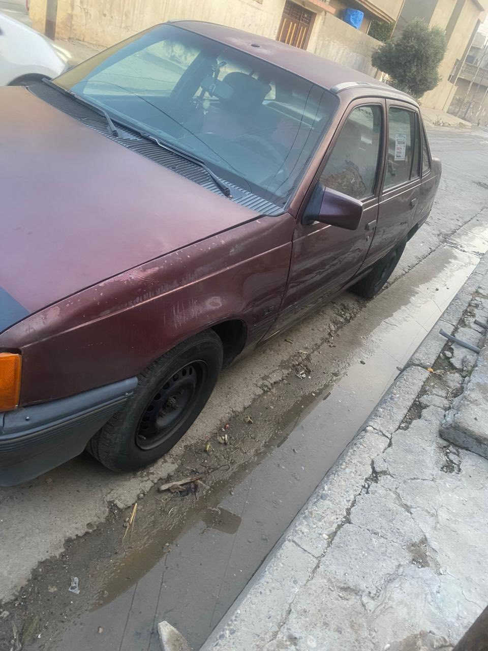 ‏سلام عليكم
لبيع أوبل كاديت موديل 1990 ما بيا اي نقص اوتماتيك 

***********للاستفسار على رقم ***********

موصل تلعفر
