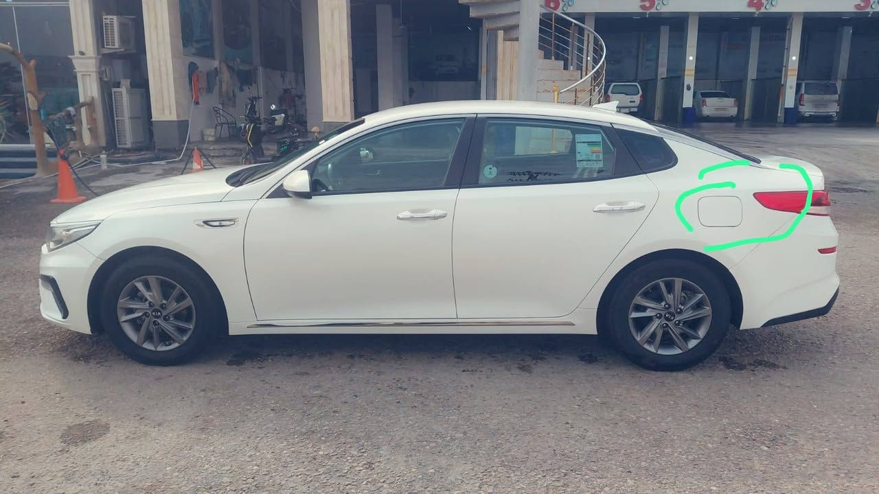 ســـــلام عـــــــليكم
سياره وارد كــــــوري كوري 
موديل 2020
سياره خصوصي بصمه 
ماشــيه 58
بيهه قطعتين صبغ 
ســــــعر 168 بيه مجال بسيط
***********
الصبغ محدد بالصور مع قبق الجنطه بدون اي دواخل
