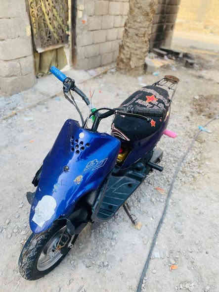 للبيع ياماهه تسعه سلف وهندر مكينه ما مفتوحه مكان بصره هارثه السعر ٢٠٠ وبيهه مجال ***********
