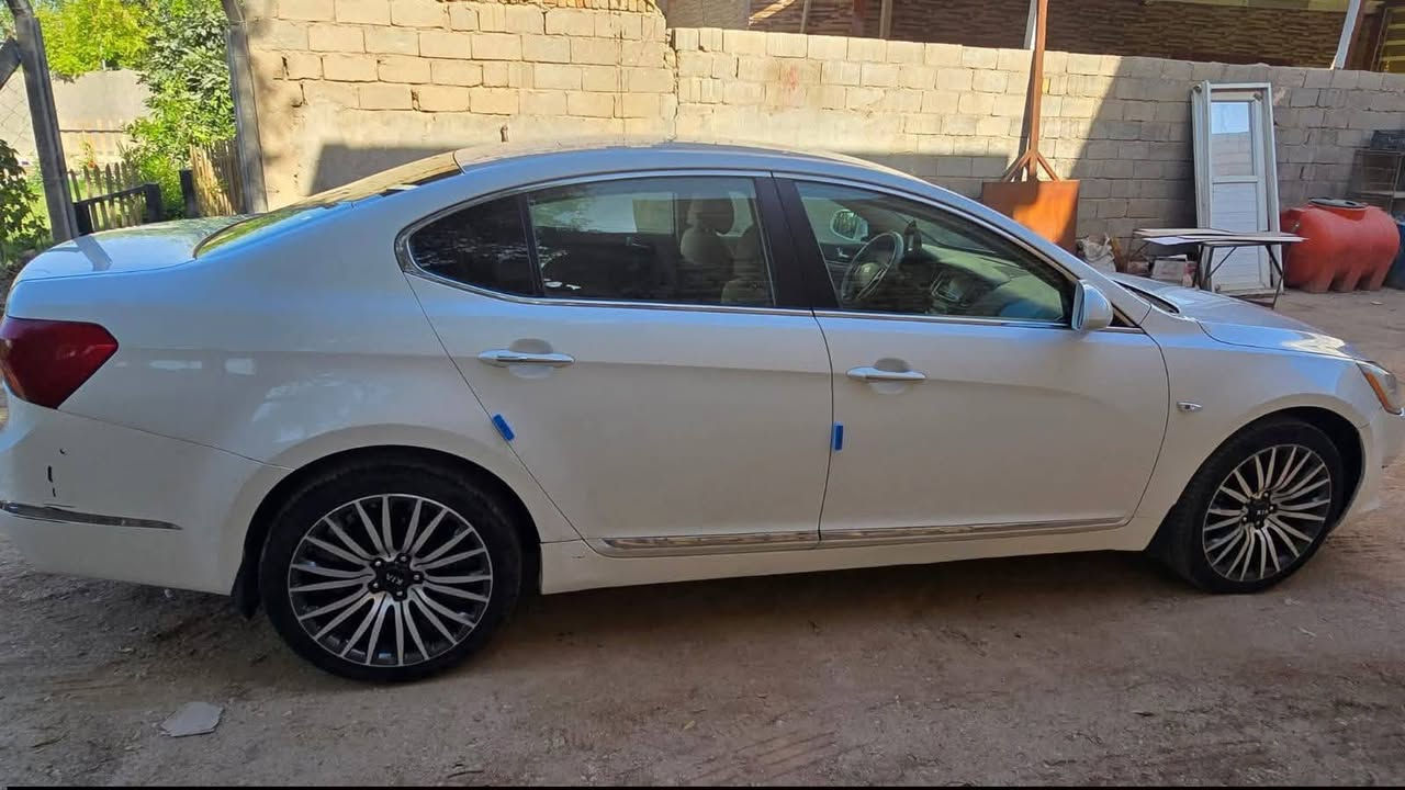 السلام عليكم كيه كادنزه موديل 2013مكينه 6سلندر وارد خليجي كير اوتو تبريد قطعتين مكينه كير خير من الله ضرر ربع بنيد طخه جاملغ الخلفي تبريد تدفئه شغال رقم سليمانيه نكليزي تريد مداور او وكاله مكاني حله ابوغرق السعر 121وبيه مجال ***********
