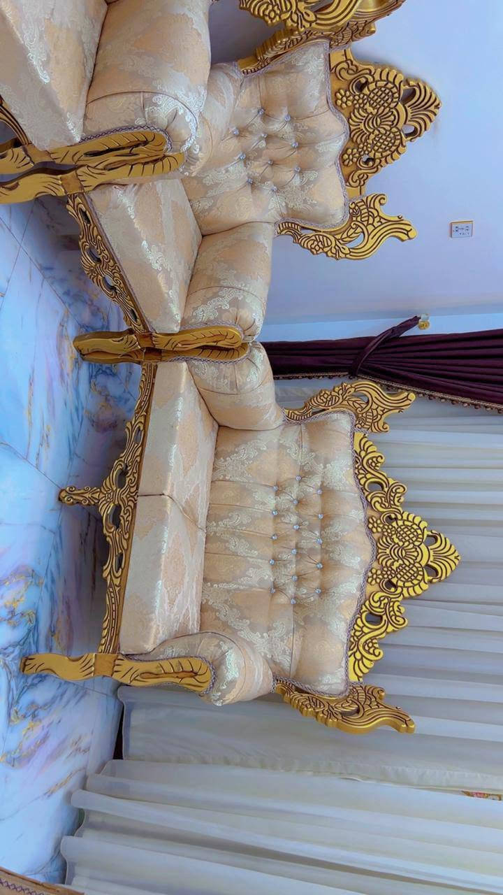تخم 10مقاعد نضيف جدآ اخو الجديد السعر 450 قفل مكاني بغداد الغزالية رقم الهاتف ***********
