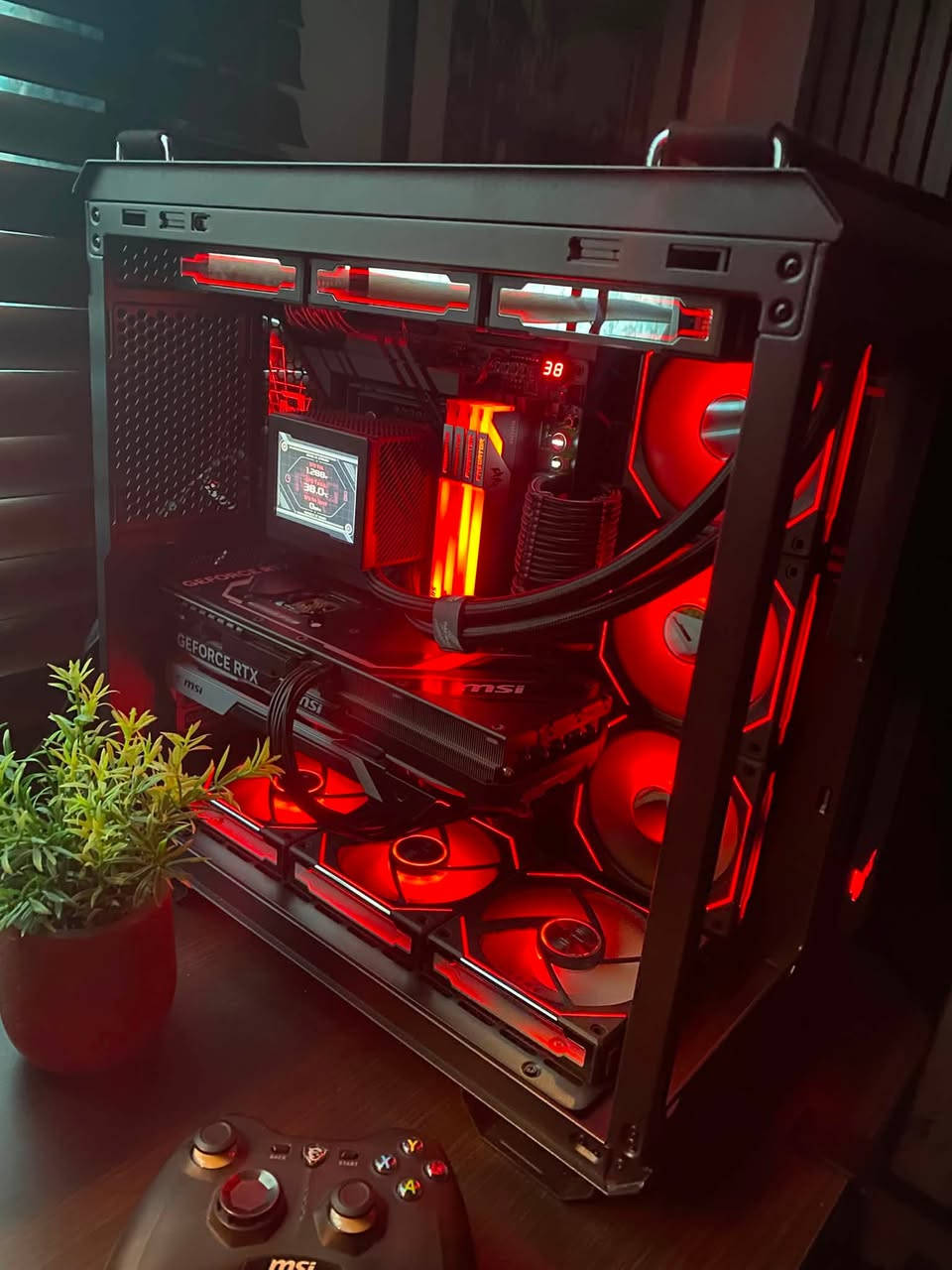 السلام عليكم
عندي gaming setup اريد ابيعه
بعده جديد
كامل هو والكرسي والميز
اللي بالصور 
مكاني بسماية
***********
واتساب فقط
