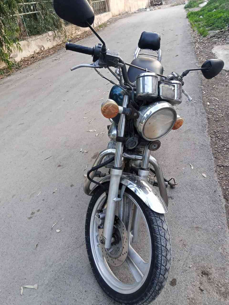 السَلٱمٌ عـَلـْيگم دراجة دايلم كوري للبيع
دراجة نظيفه ومابيها اي نقص وجاهزة
السعر 500 وبيها مجال
للأستفسار ***********
