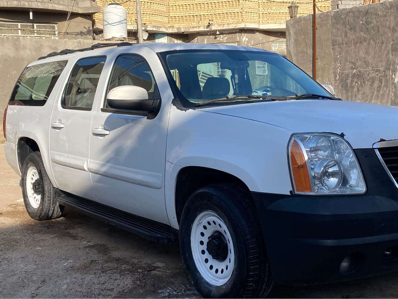 خال 
مديل 2008اصل 
اجره رقم بصره (. انكليزي )
خط.  بصره بغداد
لون الاصل ( شمباني )
ضربتها فقط بجم بنيد وجاملغ السايق بدلتهن 
غرفتها جديده (دوشمه كامله) 
سيارها ماناقصها شي نكره سويج ترايها لبغداد
سعرها مناسب جدا
115$
بيها مجال قليل
سبب البيع
(ضرف مستعجل)
(***********)
واتساب او اتصال فقط البصرة, العراق
