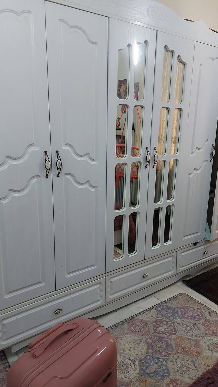 ***********
شراي يتفضل واتساب
غرفه تركي كانتري ٨ قطع تكمه سعر كلش مناسب عنوان بغداد حي الجهاد
