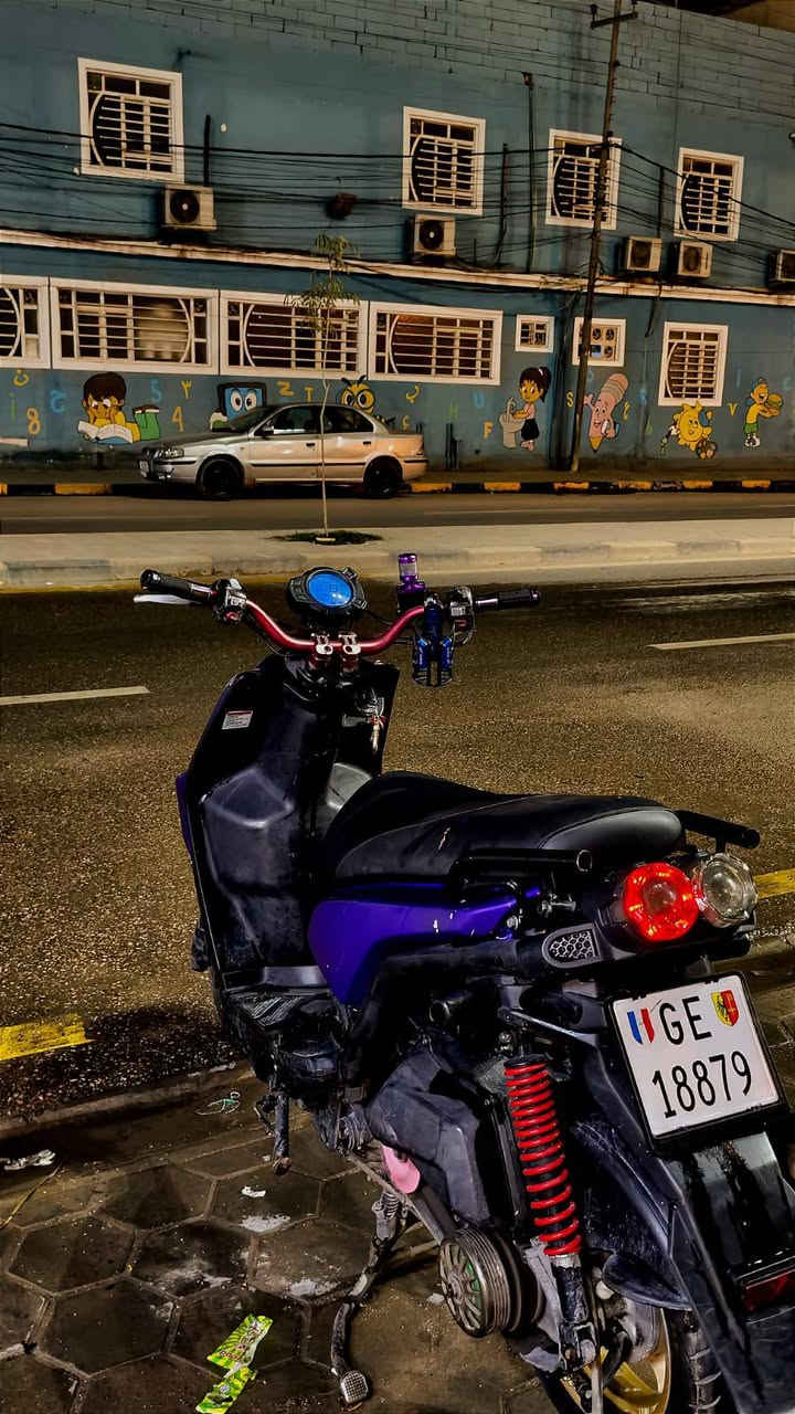 السلام عليكم
دراجه سنكس جبلي للبيع 
السعر825وبيها مجال  
للأستفسار ***********
