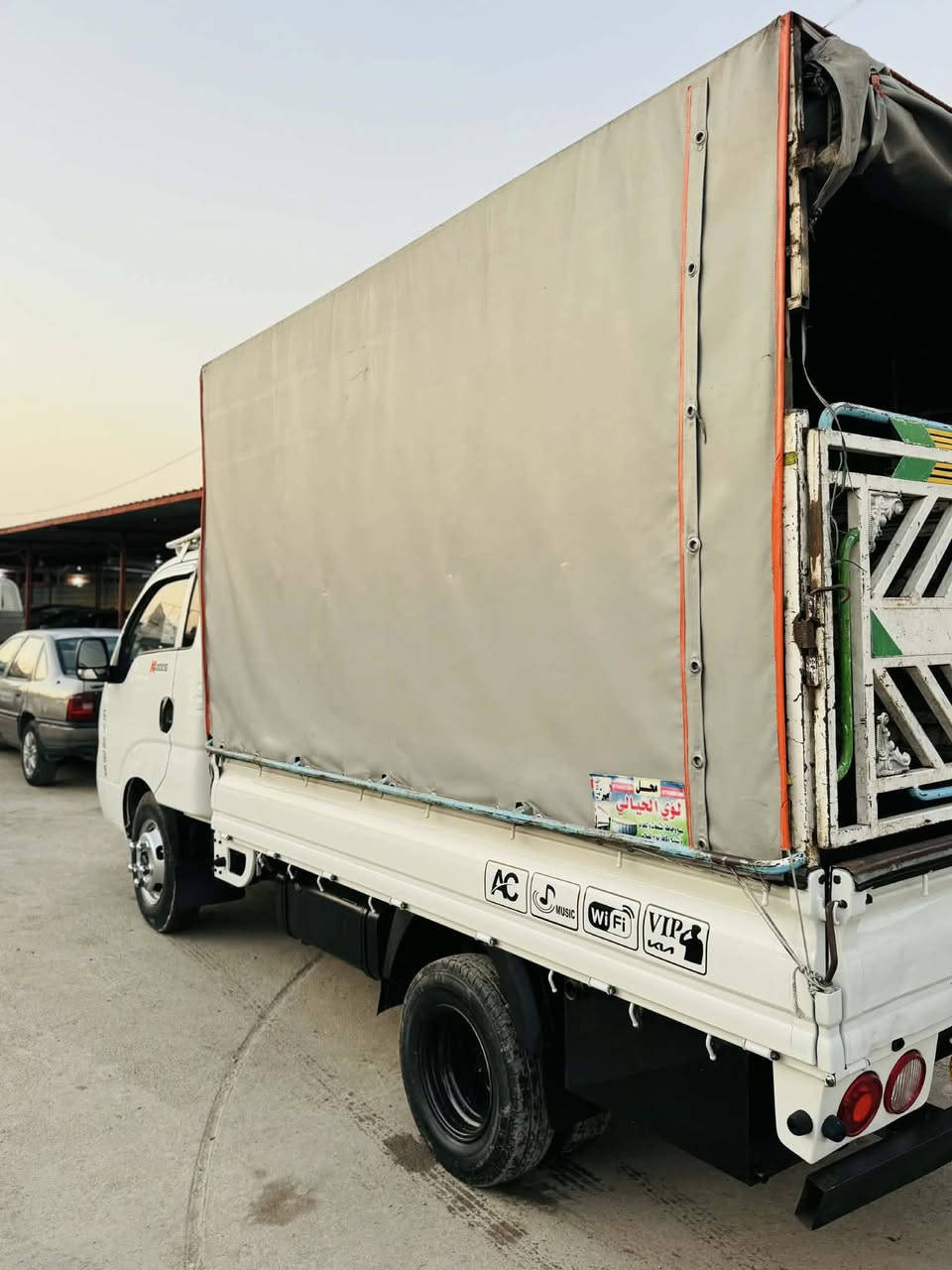 كيا حجم 4000 موديل 2017 تايه 14 محجال كه بر جلال حداد 

كير مكينا اكسن شاصي تحويل به شرت ماشي 200 الف حقيقي شرت تحويل نفس يوم سعر 160 مجال ***********
