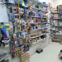 من رخصت الادمن ممكن. توافق فدوه  لقلبك الي  محتاجهن. ياكل خبزه. من ورا...