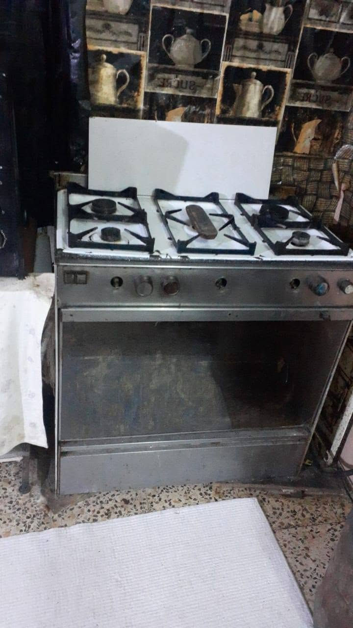 غراض بيت نظيفة للبيع مع غرفة ام النفر كاملة


**إذا كنت صاحب هذا الإعلان وتريد حذفه لأي سبب، رجاءا أرسل رسالة إلى الدعم الفني**