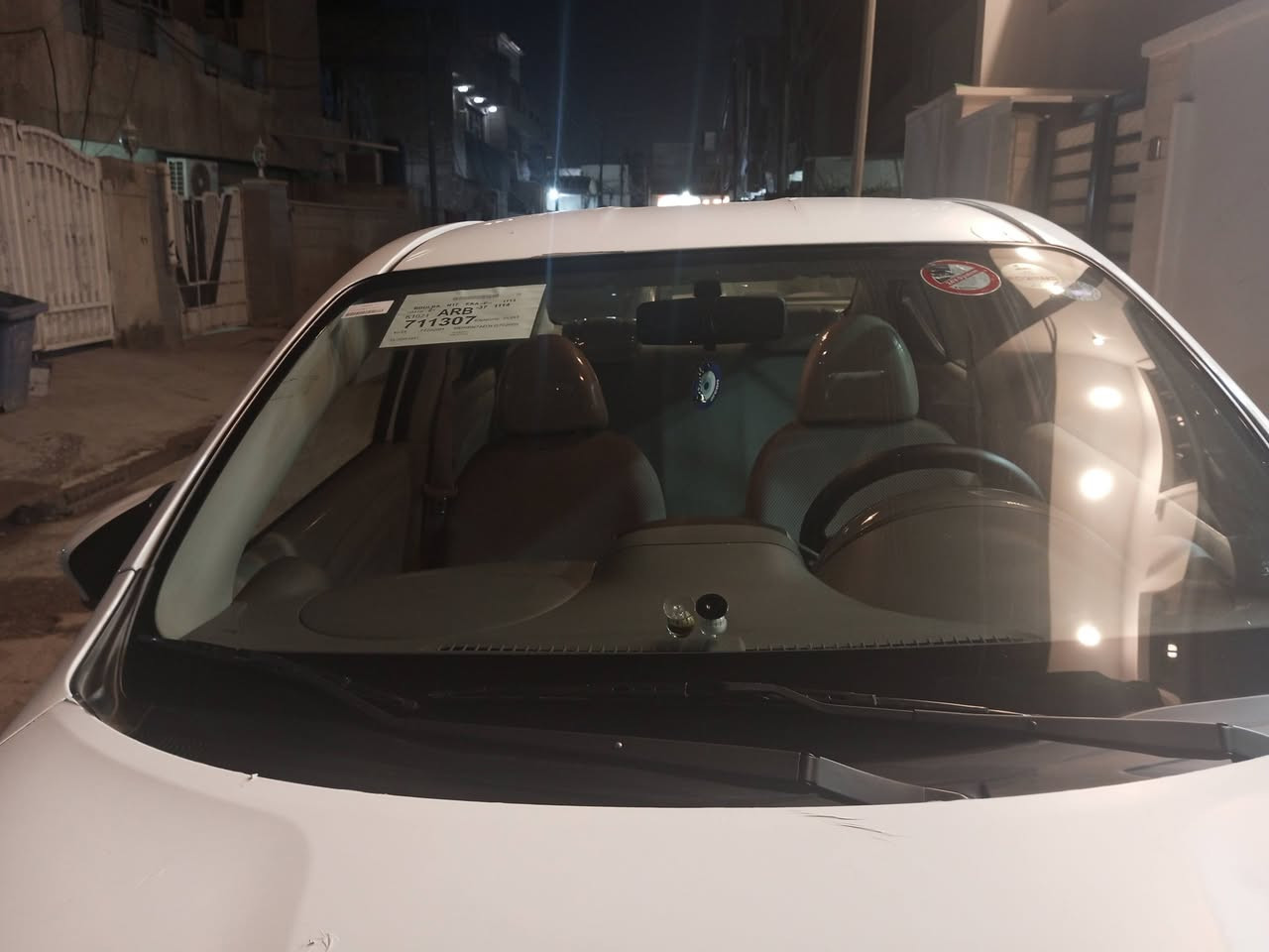 السلام عليكم نيسان صني للبيع موديل 2025جديد مكفول ماشية 20السيارة دوشمة كاظمية جاهزة الإتصال ***********
