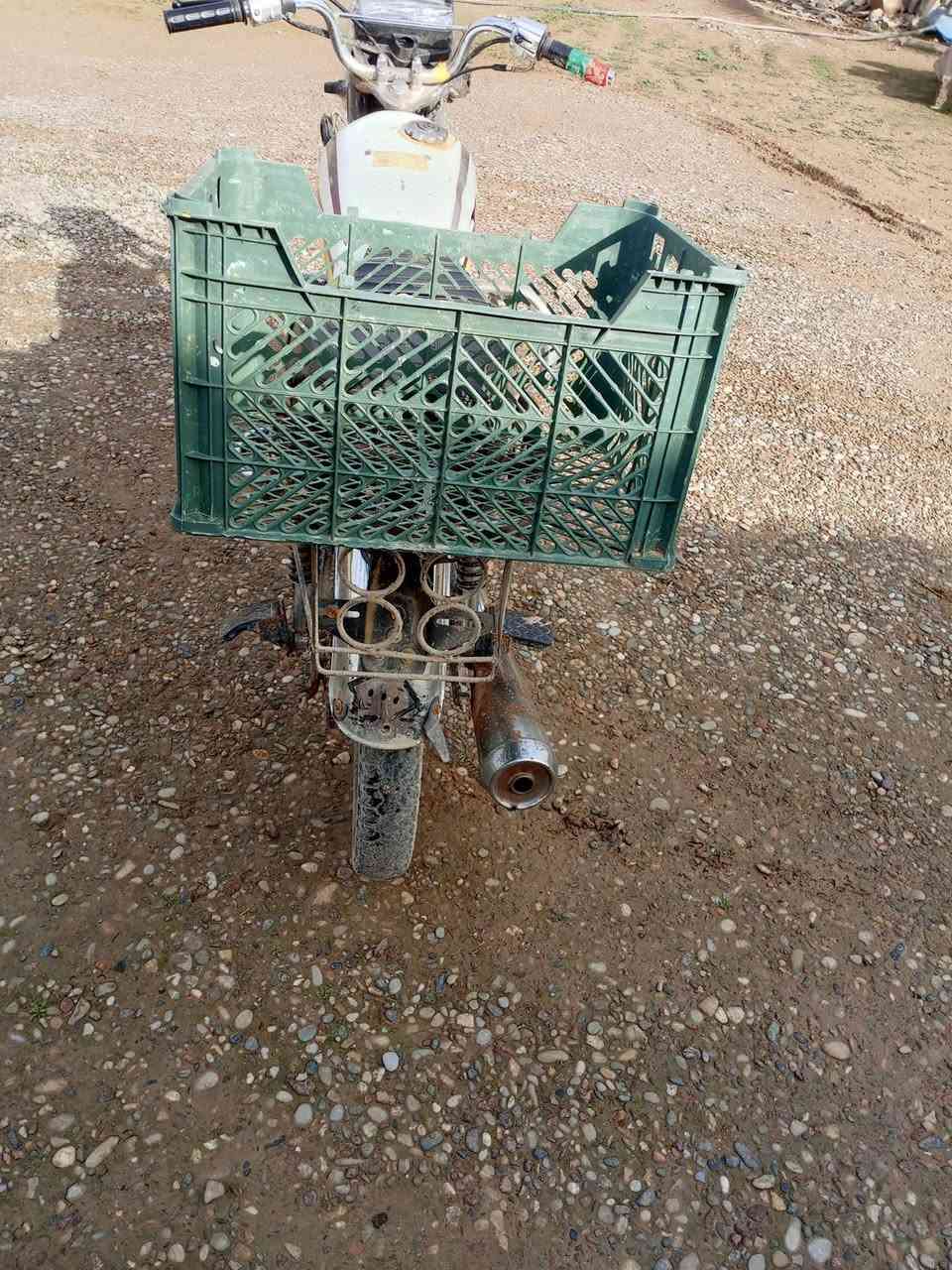 موطور نامي برو 2021 معمر جديد وياله مسطره أما الكهربايات بس الضو يشتغل باتري ما بيه السعر  225 الف وبيه مجال اتصل ***********
