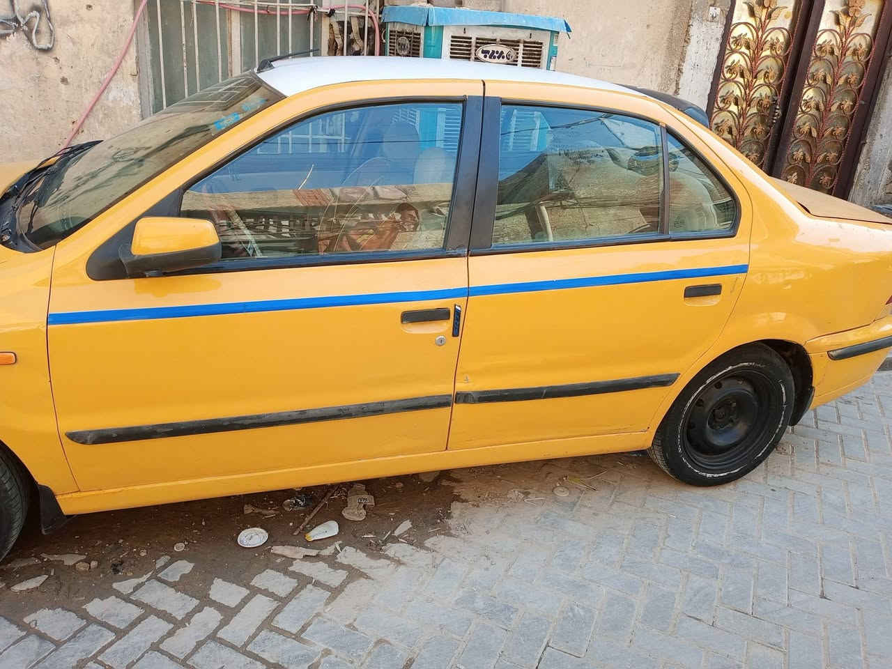 السلام عليكم سياره للبيع سمند موديل 11 كير ومكينه فرنسي كفاله لا تنقيص ولا تبخير مكاني بغداد مدنيه الصدر السعر25 وبيه مجال قليل ***********
