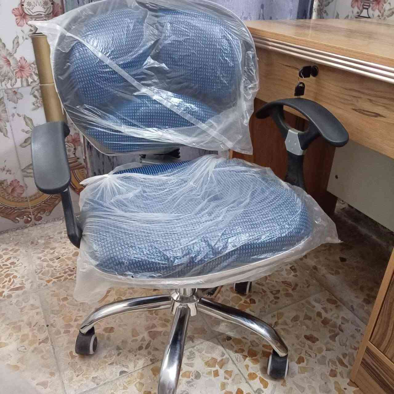 ميز وكرسي جديد للبيع سعر الميز و الكرسي 150 الف تواصل على الخاص


**إذا كنت صاحب هذا الإعلان وتريد حذفه لأي سبب، رجاءا أرسل رسالة إلى الدعم الفني**