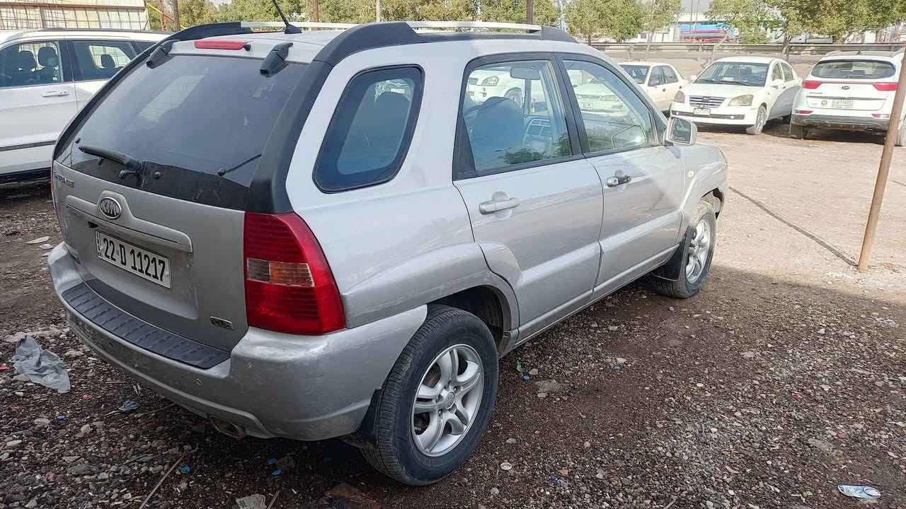 كيا سبورتاج موديل 8 محرك 6سلندر 2700مكفوله من كلشي السعر 110 مكان بغداد *********** السوانار مرفق بل مشور
