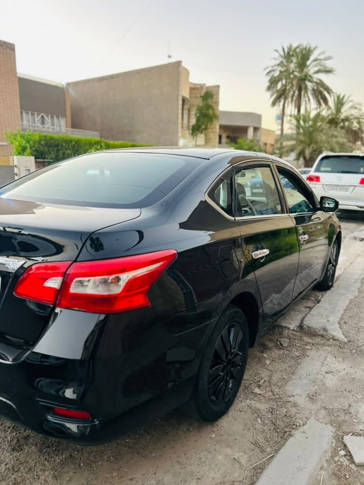 سينترا ٢٠١٩
ماشيه ٦٩ الف ميل 
سياره نظيفه مال بيت 
مواصفات عاديه 
للبيع 10000$ وبيها مجال بسيط 
مكانها حي الجامعه او اليرموك 
***********

