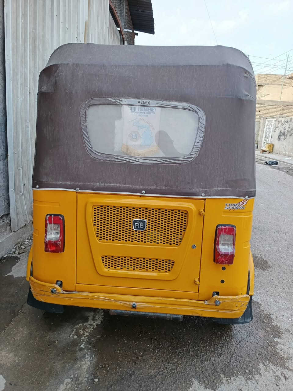 السلام عليكم تكتك موديل 2022 شهر 10 للبيع تكتك كفاله مكينه مامفتوح بيهه شي وكشر نظيف لا خياس ولا تعمير كلشي بلادي بغداد الشعب
***********
