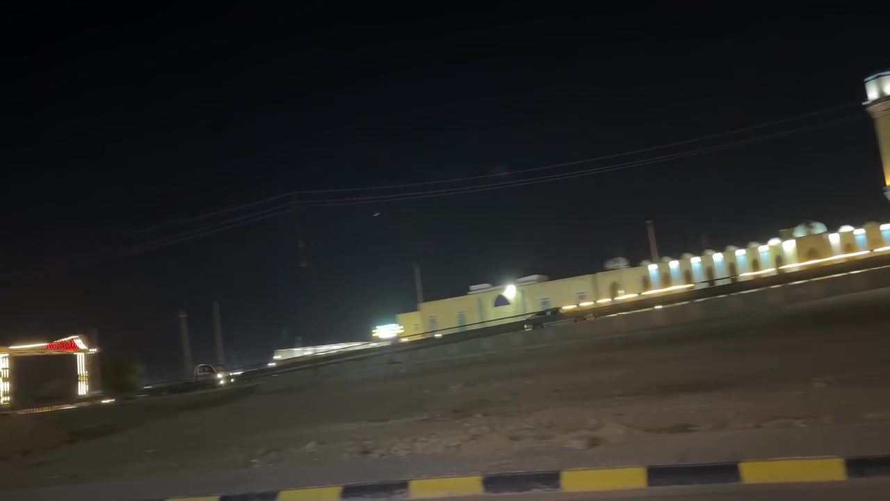 السلام عليكم شقه ارضيه للبيع

مقابل مجسر المتنبي ومقابل حديقة الام والجامع الكبير عالشارع العام موقع ممتاز 

مساحتها١٠٠م 

غرفتين وصاله ومطبخ وصحيات ٢ وحدايق ٢ 

بعد عن الهوره ١٠دقايق مشي 

والزهراء كذلك والكفاءات يعني بالوسط 

اي تفاصيل الاتصال على رقم صاحب الشقه 

***********
