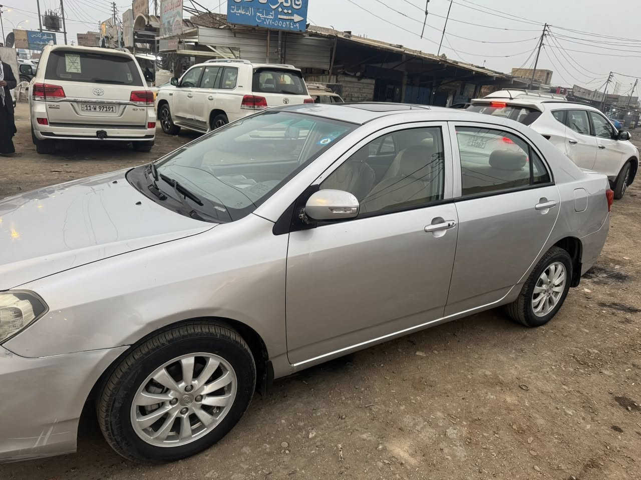 بي واي دي للبيع موديل 2016 محرك 1800 فول مواصفات بصمه ضررها جاملغ الامامي وخشم البنيد الامامي ومفتوح بيها كازكيت سياره جاهزه من كلشي ومابيها اي خياس 
السياره باسمي سنويه 2028
مكان السياره ميسان 
للاستفسار الاتصال على الرقم 
***********
