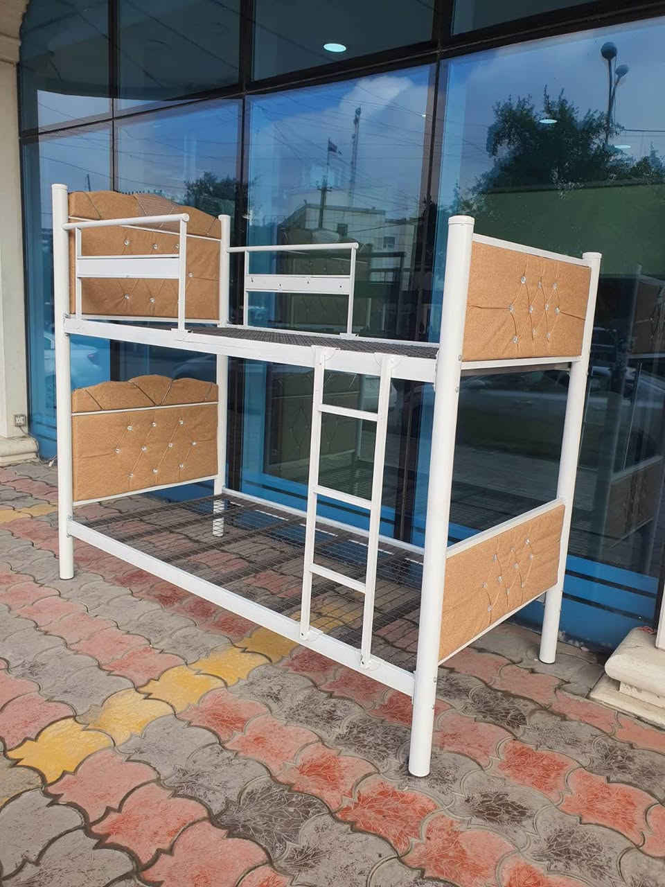 سريرنفر اطفال او كبار ع ٨٠ الف 
سرير طابقين اطفال ١٥٥ الف الكبار ١٦٥ الحجز واتساب *********** بغداد, العراق
