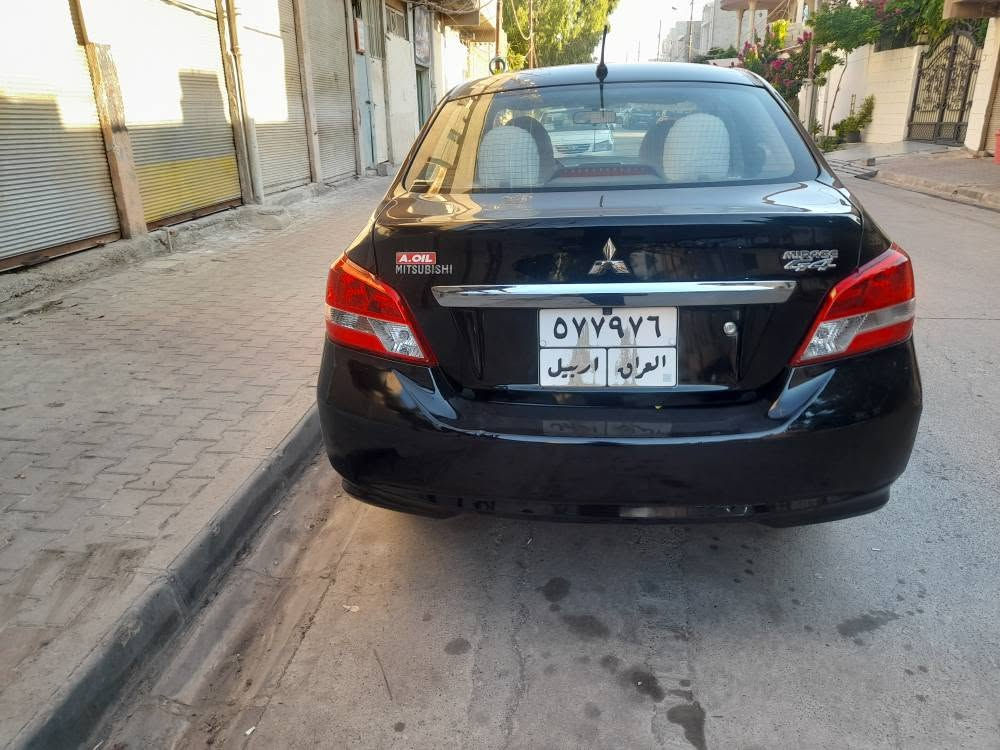 مسيوبوشي ميراج للبيع 
موديل ٢٠١٨
كير اوتوماتيك 
جامات كهربائي 
مرايات جانبي كهربائي 
حدادية أمامي وخلفي جديده
تايرات جديده
كير ومحرك بدون عيب 
محرك زنجيل مرغوب
اقتصادي كلش
شاشة وكاميرا خلفي
تبريد شغال 
تدفئة شغال 
صبغ  ٢ قطع ومكان بارد
سعر سعر.   ٧١
بي مجال 
مكان كركوك
***********
*********** كركوك, العراق
