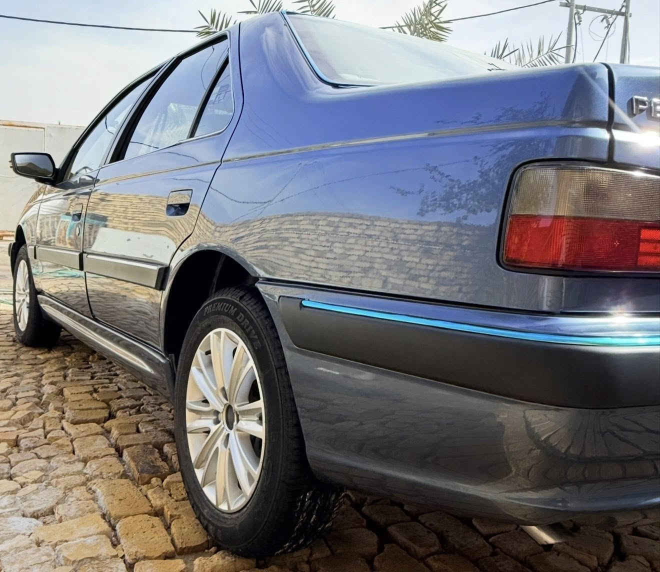 بيجو بارص 2025 (كفالة عامة من الزلغ)
ماشية 412 كيلو فقط يعني زيرو السيارة 
بدون رقم 
مكان السيارة ذي قار 
***********
