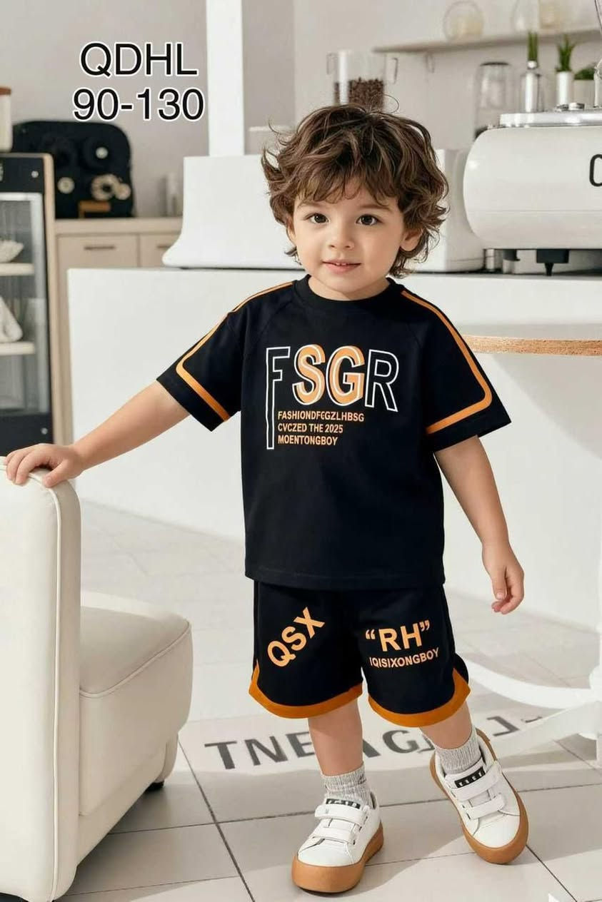 جديد الريان موسم محرم🖤 

طقم ولادي 😍❤️درجة اولى 🇹🇷🇹🇷
متوفر  وقياسات من2الى 6سنه 
السعر10فقط 😱😍
كوت  الخاجية شارع اربعين قرب أبو امير ابو للبالات 
توصيل اكيد موجود 🚙

للتواصل على الرقم***********
