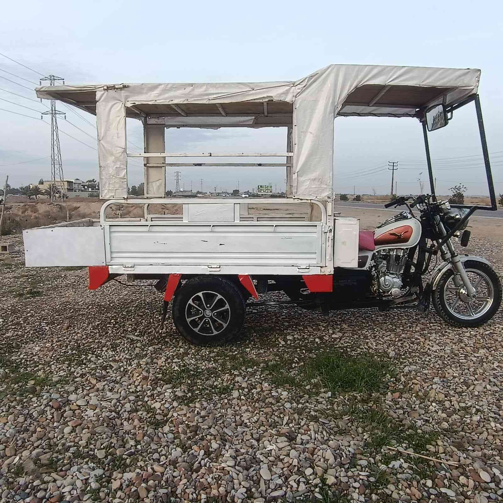 السلام عليكم للبيع موديل 21 أوراق كاملة7اوراق كمرك مكينة 24 تخم تاير للاستفسار الاتصال على الرقم ***********
