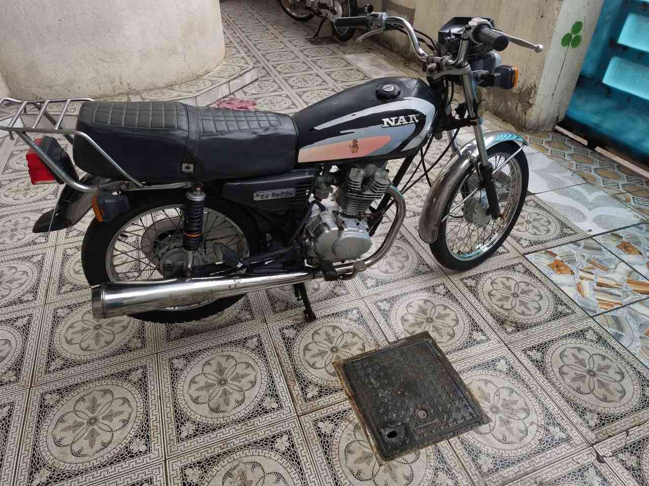 ا السلام عليكم للبيع دراجه نامه 2018 مكينه مفتوحه ، الدراجه ناعمة ترايك مئة كيلو رقم بسمي العنوان الهوير السعر 1500000 وبيها مجال كلش قليل  *********** Singapore
