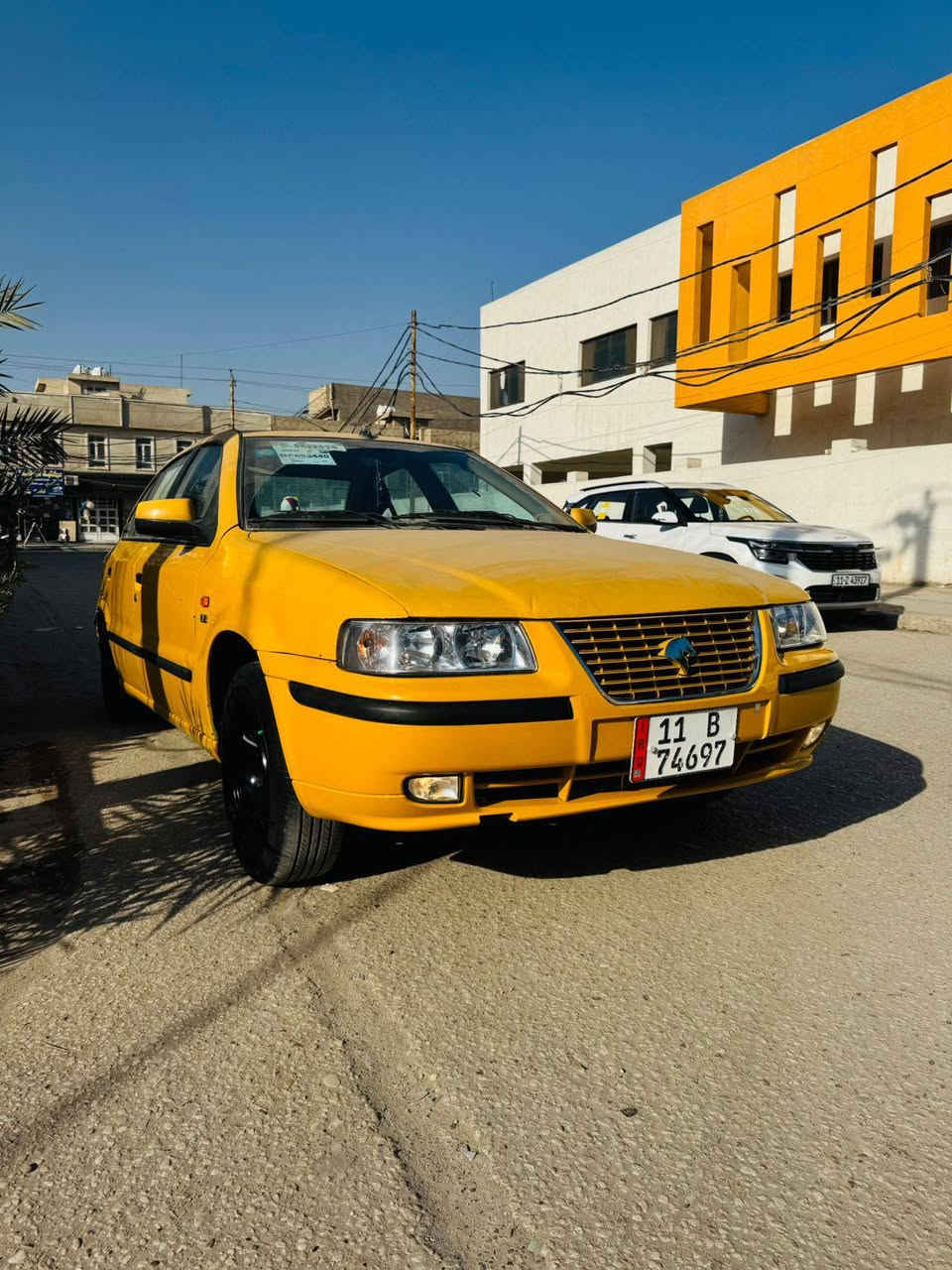 اسلام عليكم البيع سمند 2012.  السياره كفاله من كلشي مكينه كير تكحيل  صبغ تبديل فتح ما عده بارد بصيط. تخم تاير دشومه داخل كارتون.  حداديه جديده جاهزه من كلشي رقم انكليزي.  مصفره هيئه غرمات. هزه جديده  السياره مال بيت. ما نشتغل بيه. بلخير ع ياخذه. مكاني المنصور او الدوره. السعر 50 وبيه مجال بسيط هــ ***********. تحياتي لكم
