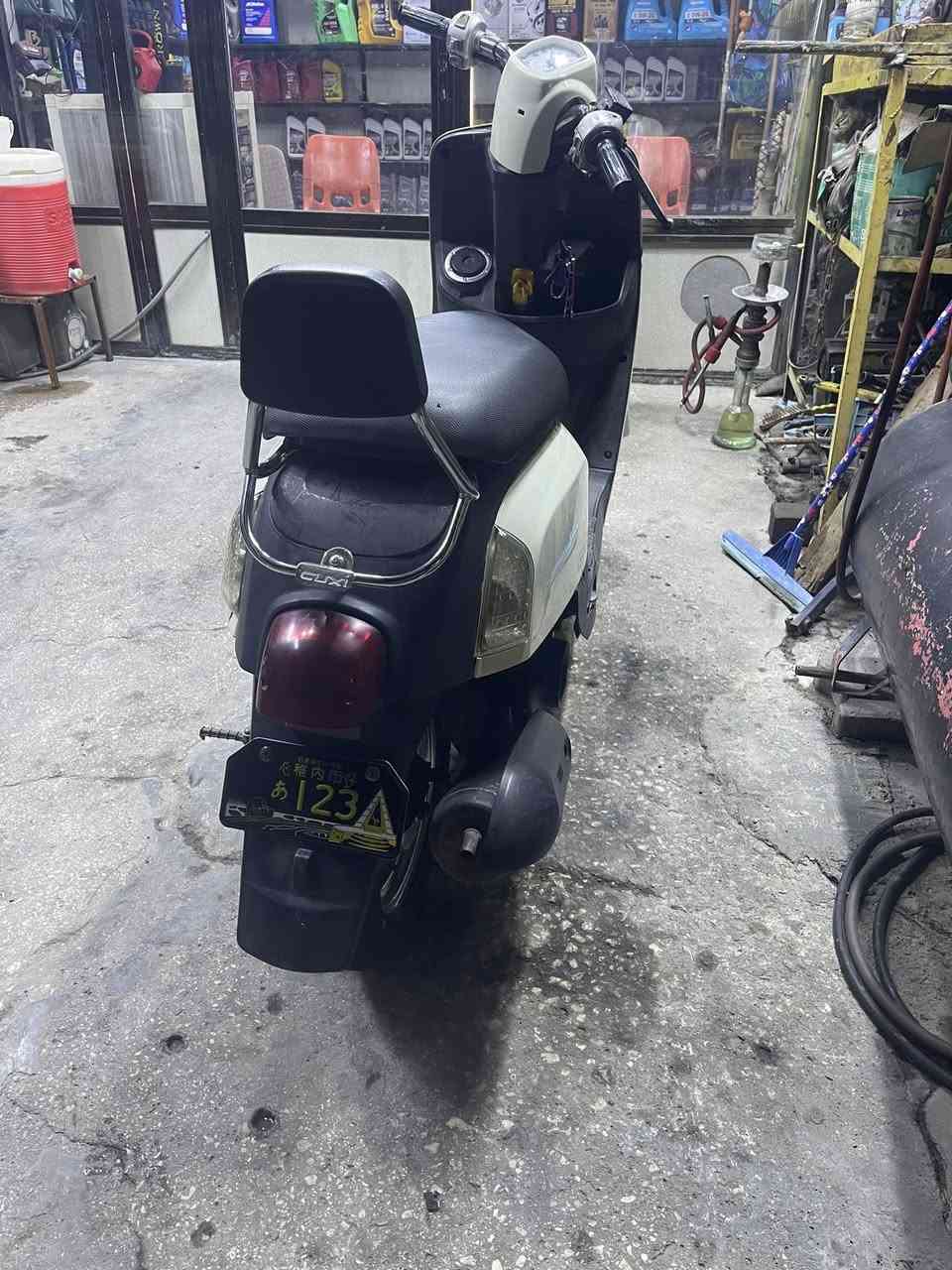 السلام عليكم ماكس بولسي لون حليبي دراجه حلوه ونضيفه وسعره 650 وبيه مجال


**إذا كنت صاحب هذا الإعلان وتريد حذفه لأي سبب، رجاءا أرسل رسالة إلى الدعم الفني**